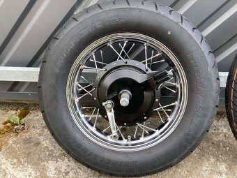 Kola Suzuki LS 650 Savage - 3