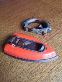 stará žehlička Filakovo - 3