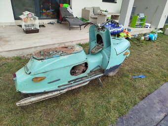 Predám čz 175/501 prasa skútr prase čune. - 3