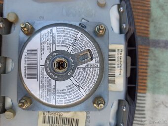 Prodám airbag řidiče - volantu Fabia 1 - 3