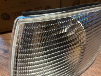 Nové Hella blinkry pro Audi A6 C4 - 3