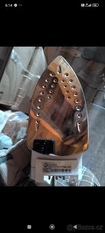 Žehlička se stojánkem - 3