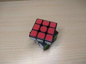 Profesionální Rubikova kostka Qiyi Cube - 3