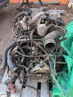 Motor F9Q17 - 1.9 DCI 92kW kompletní s převodovkou - 3