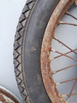 Jawa panelka - 3