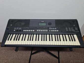 Klávesy Yamaha PSR E433 - 3