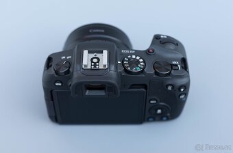 NOVÝ full frame CSC fotoaparát Canon RP + příslušenství - 3