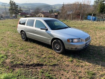Volvo V70 2.5T AWD Automat – pětiválec, pojízdné, 275000tkm - 3