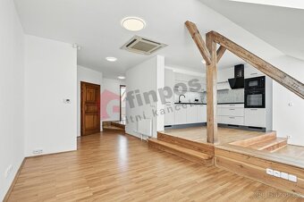 Pronájem bytu 2+kk 74 m2 v pražských Nuslích - 3