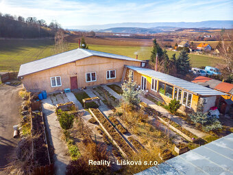 Prodej bývalého zemšdělského areálu nyní využívaného pro dře - 3