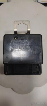 Nástěnné hodiny s cibulákovým motivem - 3