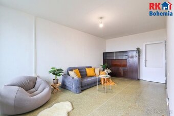 Pronájem bytu 3+1 s lodžií v Praze 8 - Kobylisích, v ulici Š - 3