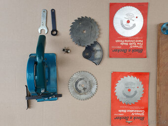 vrtačka B+D s příslušenstvím - 3