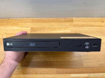 Blu-Ray přehrávač LG BP450 - 3