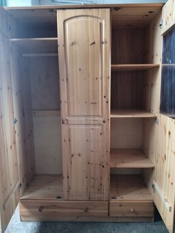 Skříň - 3