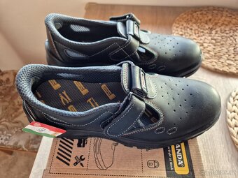 PRACOVNÍ SANDÁLY "Panda" - 3