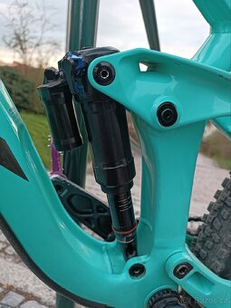 Trek Slash 8 na HOPEech - 3