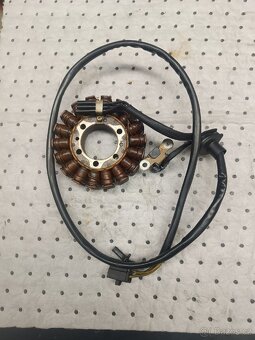 Stator zapalování Suzuki Burgman 400 - 3