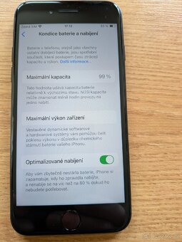 iPhone SE 2022 64 GB - 3