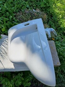 ● ZLEVNĚNO ● PRODÁM keramivký závěsný bidet. - 3