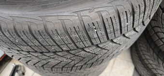 Goodyear UltraGrip Performance 285/45 R20 - 3