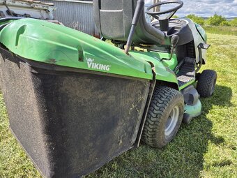 Zahradní sekací traktor Viking s hydropojezdem - 3