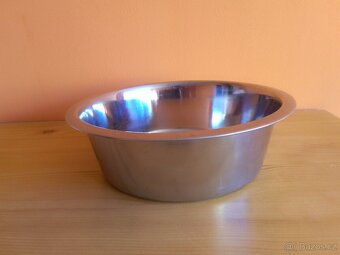 NEREZOVÁ MISKA 1,8 litru / průměr 21cm - 3