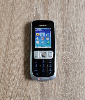 TLAČÍTKOVÝ MOBILNÍ TELEFON NOKIA 2630 (RM-298) - 3