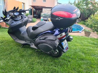 ✅ Suzuki Burgman 650 Executive, velký cesťák jako nový - 3