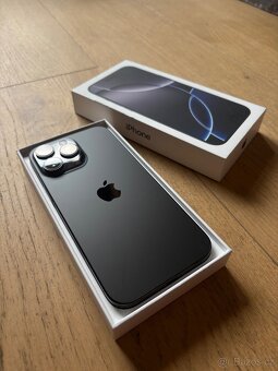 Apple iPhone 16 Pro Max 256GB černý - 3