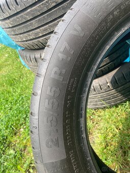 215/55/17 V - 3