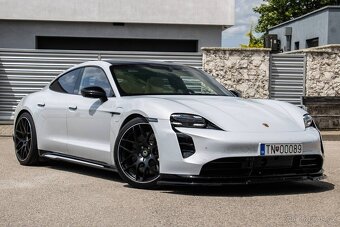 Porsche Taycan TURBO - 3