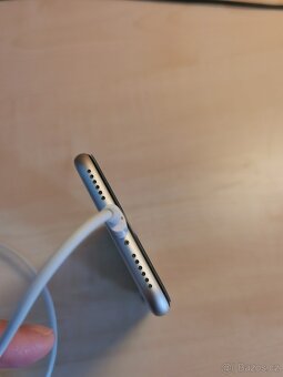 iPhone SE 2022 - 3