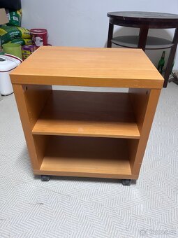 IKEA stolík/skrinka na kolečkách - 3
