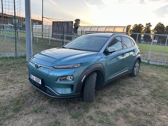 Hyundai Kona Electric 64 kWh 150 kw PREMIUM, Záruka, 3f - 3