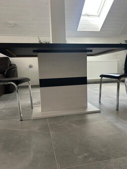 Jídelní stůl a židle - 3