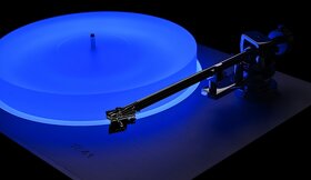 Gramofon AVM R 5.3 MK2 stříbrný+přenoska MoFi MasterTracker - 3