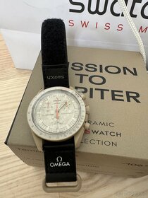 Mission to Jupiter moonswatch omega x swatch - 3