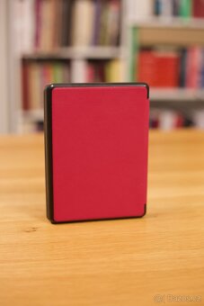 Amazon Kindle 8 Touch nepodsvícený - 3