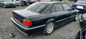 BMW E38 728i náhradní dily - 3