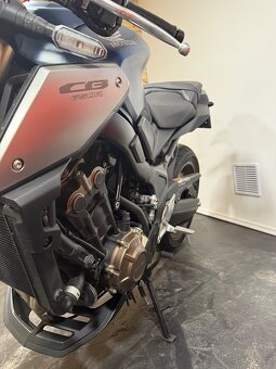Honda cb650r - 3