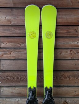 Prémiové švýcarské lyže AK YELLOW POP, 165cm, 2023 - 3