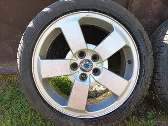 ALU kola škoda 2 205/45 R16 - 3
