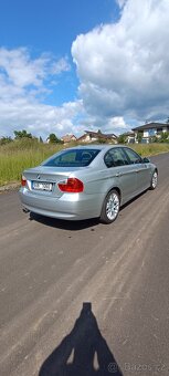 Prodám BMW E90 330i 200kw manuál 4x4 - 3