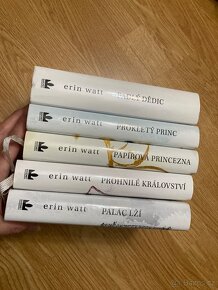 Erin Watt - serie Royalové - 3