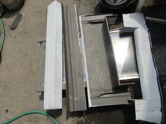 Střešní okno Velux za 1500 kč - 3