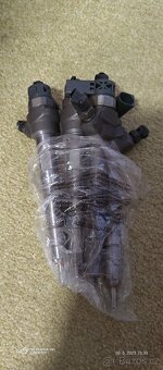 Vstriky 2.0tdi 03L 130 277 J - 3