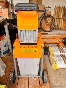 Stepkovac elektricky - drtic vetvi Riwall Pro - 3