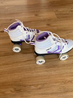 Roller skates - 3