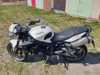Triumph Street Triple R - 3